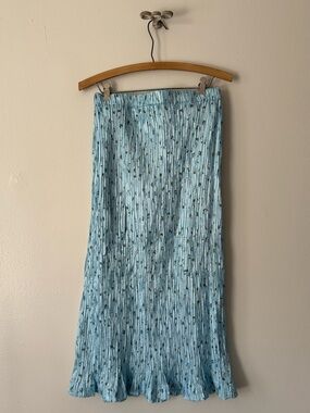 CREATURES of COMFORT Resort 2018 Pleated Light Blue Floral Midi Skirt.